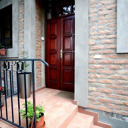 Studio Hram 2 Белград Екстериор снимка