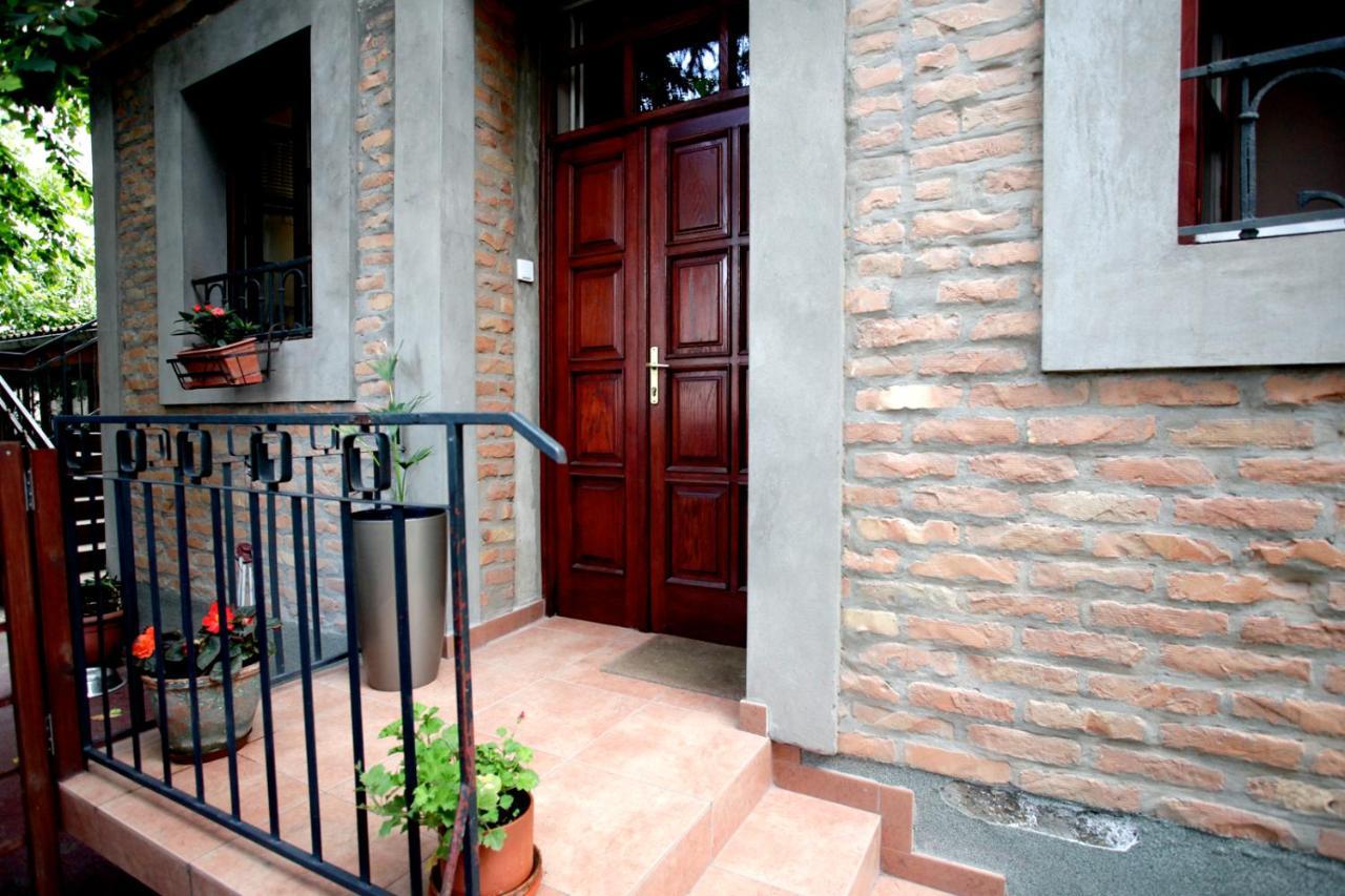 Studio Hram 2 Белград Екстериор снимка